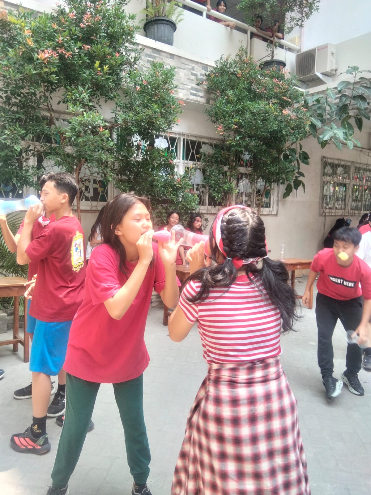 SEMARAK LOMBA 17 AGUSTUS DI SMP STRADA SANTA ANNA: SERU, KOMPAK, DAN PENUH KECERIAAN